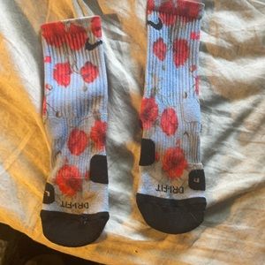 nike dri fit floral socks